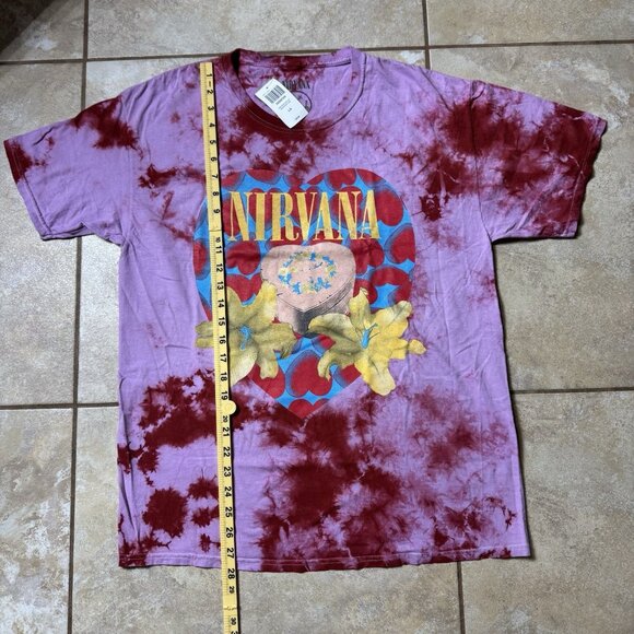 Nirvana Heart-Shaped Box Tie-Dye LARGE T-Shirt New With Tags - Picture 4 of 7